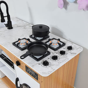 Cuisine en bois pour enfants avec four, micro-ondes, cuisinière, évier et réfrigérateur, ensemble de cuisine d'imitation Montessori - Product Image 6