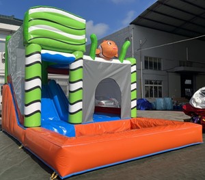 Château gonflable commercial sur le thème des poissons tropicaux avec zone de rebond, toboggan et piscine étanche - Product Image 3