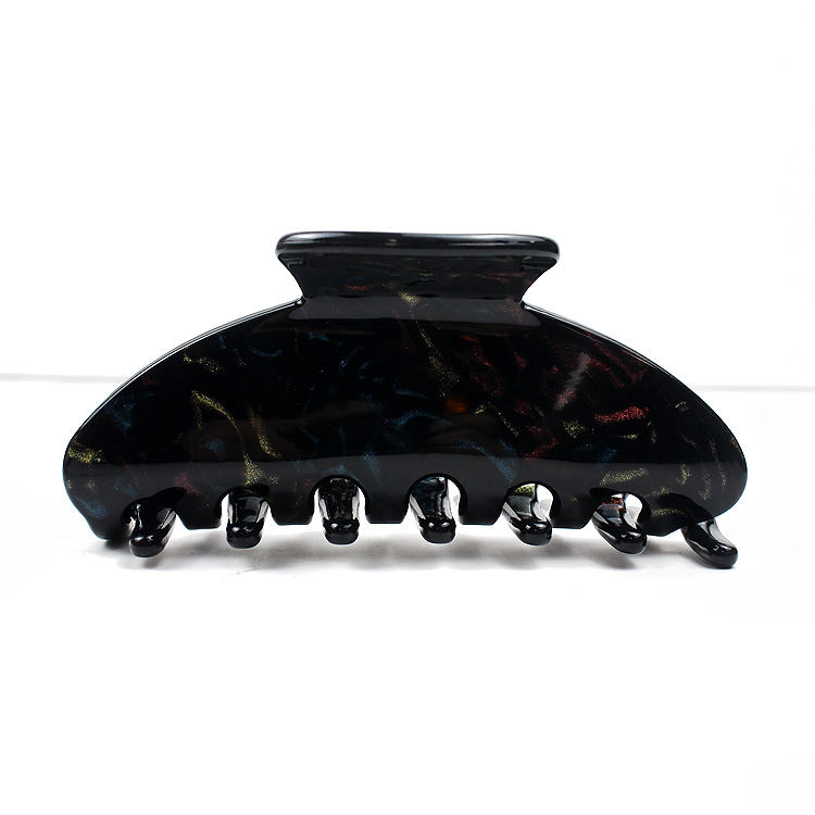 สีเทาเข้ม