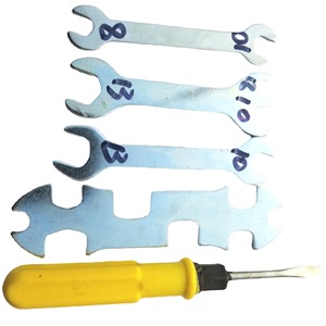 Juego de herramientas para bicicleta con llaves y destornillador para reparación y mantenimiento de bicicletas de montaña - Product Image 1