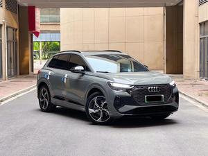 <span class=keywords><strong>Audi</strong></span> Q4 E-tron 40 SUV électrique d'occasion 2024, longue autonomie, véhicule électrique intelligent, prêt à l'exportation, gris sur noir - Product Image 6