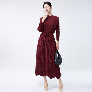 Nouvelle Robe Longue Plissée Irrégulière Respirante Coupe A-line pour Femme 2025 – 100% Polyester Haute Qualité – Vente en Gros Usine - Product Image 4