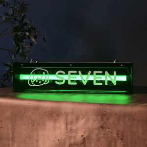 Hộp Đèn Acrylic tùy chỉnh với dây thép treo trong phòng trưng bày hành lang - Product Image 5