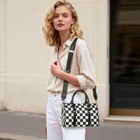 Sac Boston à carreaux pour femme, sac à main matelassé en nylon avec poignée supérieure, sac à bandoulière léger avec sangle réglable