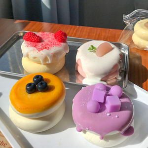 Juguetes Blandos de Comida al por Mayor, Nuevo Diseño, TPR, Queso Soufflé, Pastel de Fresa, Juguete Blando Antiestrés, Bola de Apretar Taba para Niñas - Product Image 2