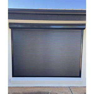 Porte à enroulement automatique électrique moderne en alliage d'<span class=keywords><strong>aluminium</strong></span> - Durable, écologique, facile à nettoyer pour la maison et le garage - Product Image 4