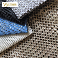 Tissu en maille tricotée chaîne 100 % polyester respirant et léger, maille aérée 3D aux couleurs personnalisées pour languettes et empeignes de chaussures de sport et d'extérieur