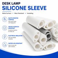 Tube en silicone moulé sur mesure à trois canaux, extrudé, résistant aux hautes températures, pour la protection des câbles et des profilés