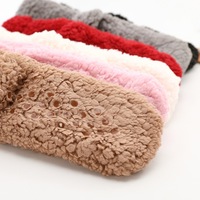 Chaussettes d'hiver extra-épaisses en polaire douce à imprimé ours en peluche, doublées de polyester, pour femmes, à porter au sol