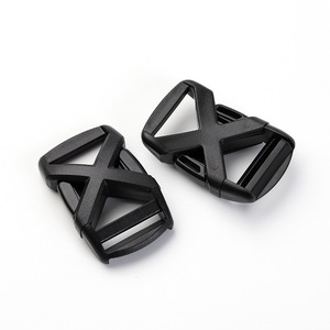 Boucle latérale en plastique à dégagement rapide, diamètre intérieur de 25 mm, durable pour sacs, couleur unie noire J1274-25 - Product Image 3