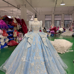 Robe de mariée princesse en tulle bleu clair scintillant avec appliques perlées, robe de Quinceañera Xs211 - Product Image 2