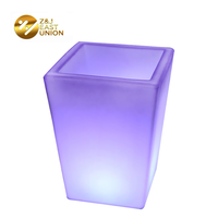 Pot de fleurs Led carré imperméable, vue nocturne de parc, cour, luminaire décoratif, lumineux