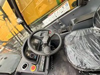 Chariot élévateur Zenith XC6-3514V 14T à portée de 35 m pour le levage de composants d'éoliennes et le positionnement d'équipements d'énergie renouvelable