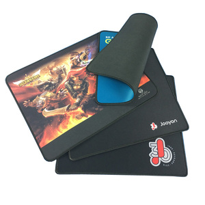 Bán Sỉ Đầy Màu Sắc Bàn Phím Chuột Pad Chất Lượng Cao Tùy Chỉnh Giao Dịch Thẻ Trò Chơi Playmats RGB Màu Xanh Và Màu Đen - Product Image 5