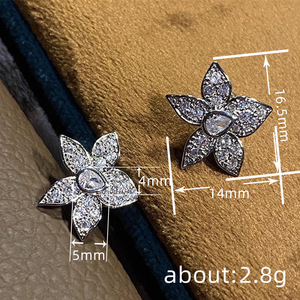 Orecchini a Perno Geometrici a Goccia Floreale per Donne, Stile Fresco da Giardino, Gioielli Delicati alla Moda - Product Image 4