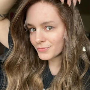 Perruque Lace Front Wig cheveux européens Remy pour femmes, perruque transparente avec nœud unique et nouée à la main, blonde chaude, style juif - Product Image 1