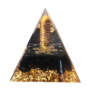 Nieuwste Aankomst 6Cm Kristallen Kolom Kristal Grind Piramide Met Tijgeroog Stenen Kubus Driehoekig Kristal Gelukspiramide Decoratie - Product Image 6