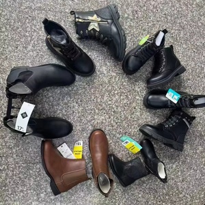 Botas Infantiles Económicas de Otoño Zapatos de Cuero con Suela Blanda Diseño Mixto Zapatos Escolares Negros al Por Mayor - Product Image 1