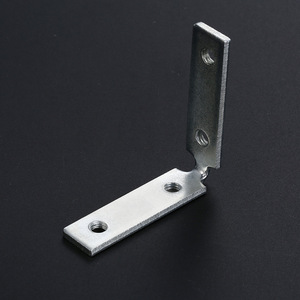 Support d'angle sans poignée Kai Shun, connecteur de meubles en fer, design moderne et épuré - Product Image 1