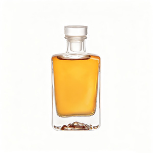 Bouteille en verre transparente carrée de 250 ml et 500 ml pour spiritueux, tequila, vodka, vin, avec bouchon estampé à chaud – Vente en gros à prix réduit - Product Image 6