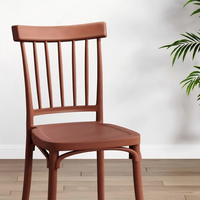 Chaises de salle à manger en plastique d'extérieur en gros, chaises portables blanches pour salons, idéales pour maisons de location, gîtes et bistrots de jardin