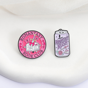 Romantische Boekenclub Broche Emaille Pins Op Maat Romantische Rush Can Juice Broches Rugzak Reversbadge Sieraden Cadeaus voor Vrienden - Product Image 2