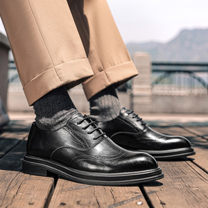 Men's <b>Elevator</b> Brogue Leather Shoes Business Formal Shoes 6cm Heightening Shoes Four Seasons Bright Surface Men's Shoes - Product Image 1