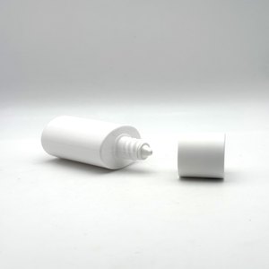 Bouteille ovale personnalisée en HDPE de 30 ml pour crème solaire, fond de teint, crème BB, emballage blanc avec bouchon à vis cylindrique - Product Image 5