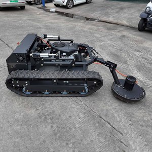 Sản xuất tại Trung Quốc off-road Tank Máy cắt cỏ xăng động cơ 1300 mm flail cỏ cắt điều khiển từ xa CE EPA nông nghiệp <span class=keywords><strong>Robot</strong></span> - Product Image 3