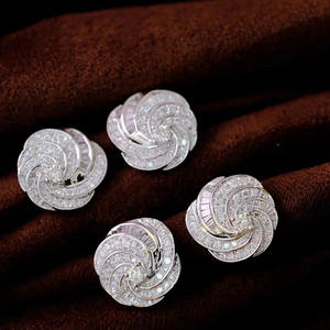 Orecchini E2962 in Oro Bianco con Diamanti Taglio Brillante Rotondo Colore D Naturale Gioielli Classici da Donna - Product Image 5