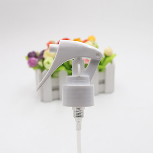 Private Label 200ml PET Plastic Spray <b>Bottle</b> with Trigger Pump Fine <b>Mist</b> Plastic <b>Bottles</b> for Hair Care Salon Deodorant Watering - Product Image 5