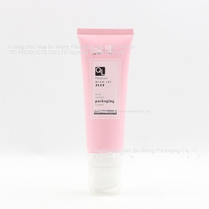Pour <span class=keywords><strong>Amazon</strong></span> Cross-Border Pink Scrub Mat Cosmétique Aloe Vera Gel Enduit Papier Nettoyant pour le Visage dans une Bouteille Estampée - Product Image 2