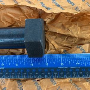 สลักเกลียวหัวหกเหลี่ยม 01010-61695 สำหรับรถตักล้อยาง WA480-5 ขนาด M16x2.0x95 มม. เกรด 10.9 ชุบสังกะสีแบบเกล็ด สำหรับงานหนัก คุณภาพเทียบเท่า OEM ยี่ห้อ MiBo จากญี่ปุ่น - Product Image 5