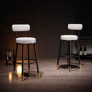 Taburetes de Bar Modernos con Respaldo, Asiento de Cuero Blanco, Estructura de Metal Negro con Puntas Doradas para Uso en Bares - Product Image 1