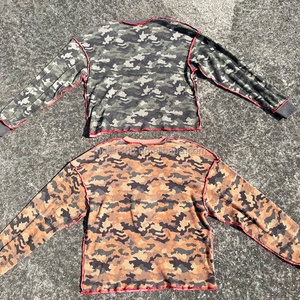 Chemises à manches longues en tricot gaufré à coutures contrastées avec logo personnalisé, de haute qualité, en tricot gaufré camouflage à manches longues - Product Image 2