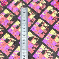 Tissu à paillettes en gros, tissu à paillettes géométrique multicolore extensible irisé en polyester, violet