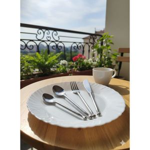 Ensemble de couverts élégants et écologiques en acier inoxydable pour les fêtes et les repas en plein air - Product Image 3