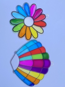 Venta al por mayor de moldes personalizados disponibles DIY ventana arte llavero princesa Suncatcher ventana cadena - Product Image 6
