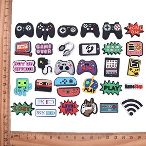 Breloques pour chaussures en forme de nœud, motif dessin animé, en PVC et caoutchouc, écologiques, durables, imperméables, couleur personnalisable, détachables, avec boucle à fleur pour trou - Product Image 2