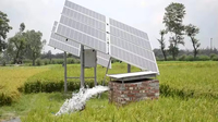 Système de pompe à eau solaire submersible haute pression 1500W DC pour l'agriculture