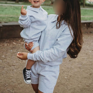 Conjuntos a juego <span class=keywords><strong>para</strong></span> <span class=keywords><strong>madre</strong></span> e hijo OEM: Sudadera polo oversize y pantalón corto, chándales con logo personalizado, conjuntos de 2 piezas, conjuntos de descanso. - Product Image 2