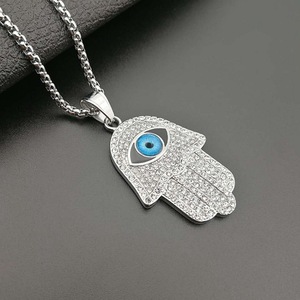 Collar con Colgante de Mano de Fátima de Yunnique, Acero Inoxidable con Incrustaciones de Ojo Azul, Joyería Unisex para Regalo - Product Image 3