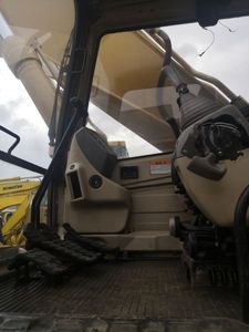 รถขุดไฮดรอลิกตีนตะขาบมือสอง รุ่น Cat330B น้ำหนัก 30 ตัน พร้อมเครื่องยนต์ PLC แบริ่ง KYB ปั๊ม คุณภาพดี - Product Image 6