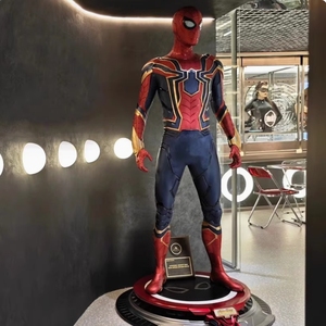 Estatuas de Resina de Iron Man, Spider-Man y <span class=keywords><strong>Hulk</strong></span> a Tamaño Real, Decoración Comercial para Calles, Modelo Inspirado en Películas de <span class=keywords><strong>Marvel</strong></span>, Gran Venta - Product Image 1
