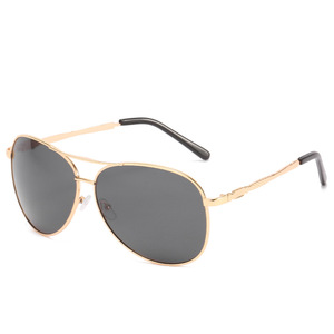 Lunettes de soleil pour hommes en métal de luxe avec logo personnalisé en gros en usine pour <span class=keywords><strong>le</strong></span> <span class=keywords><strong>camping</strong></span> en plein air la pêche - Product Image 4