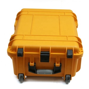 Hộp Nhựa SKB Cứng Màu Tùy Chỉnh Có Bánh Xe Và Tay Cầm - Product Image 3