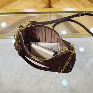 2025 Model High-quality PU Material Vintage Fashion <b>Cross</b>-body Bag Adjustable Shoulder Strap Portable Zipper Can Be Carried Hand - Product Image 2