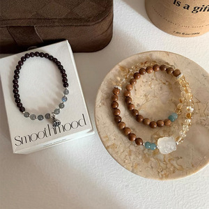 Bracelet double couche en bois de santal Little Fox, en argent sterling S925, avec grenat et graines de lotus, pour femme, à porter au quotidien - Product Image 2