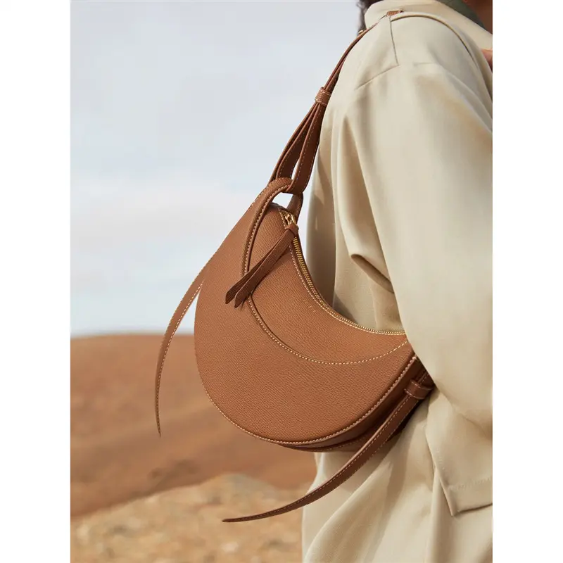 2023 yeni moda deri Retro kadın yarım ay çantası Mini çanta tek omuz askılı çanta bayanlar için kadın askılı omuz çantası