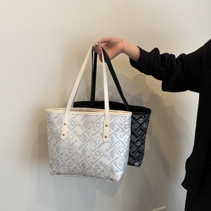 Sac fourre-tout élégant et ethnique en jacquard 2026 KH, grande capacité, sac à bandoulière en brocart Niche Zhuang pour femme, idéal pour le bureau et les trajets quotidiens - Product Image 6